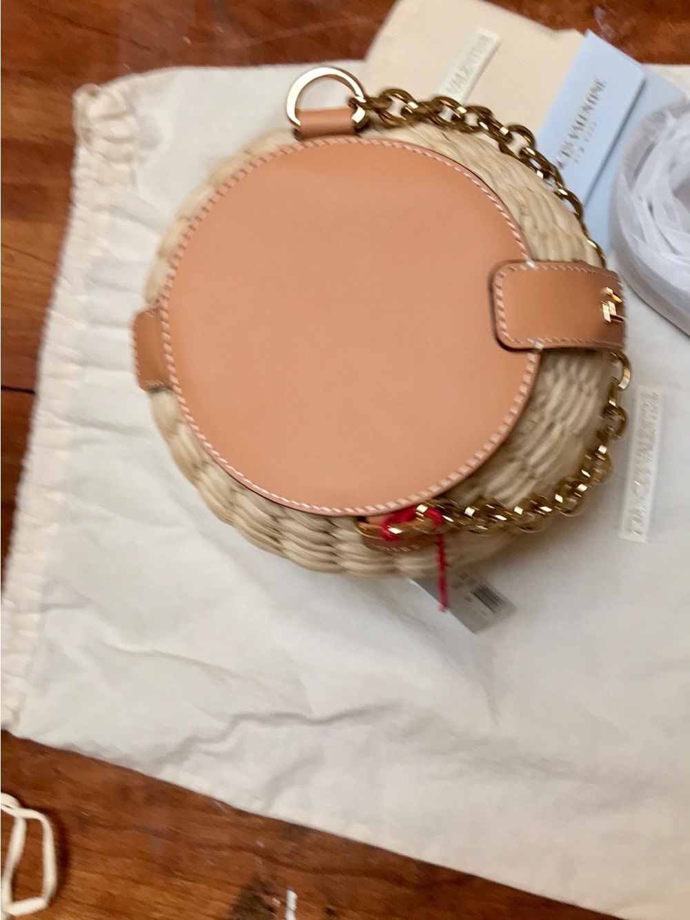 Frances Valentine Cream Woven Round Honeypot Crossbody Bag with Gold Chain
NWT - Picture 9 of 9